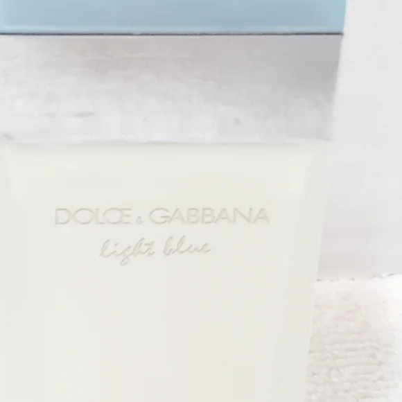 Light Blue by Dolce & Gabbana Perfume for Women 0.84 fl oz Spray Made in France - Picture 2 of 6